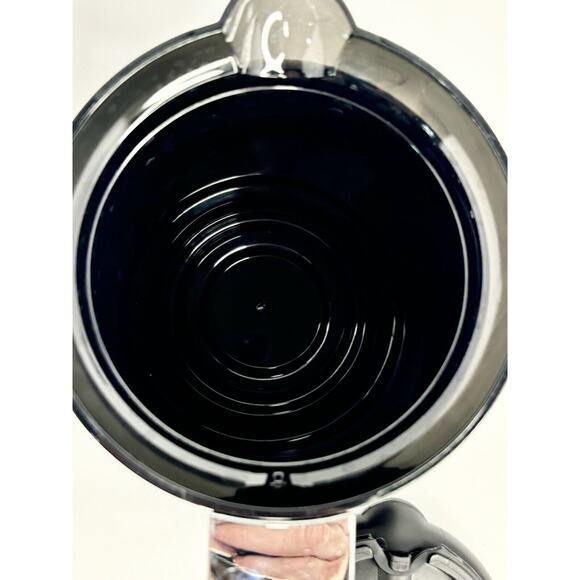 Keurig 2.0 Black Thermal Carafe – 32oz Stainless Steel - Picture 5 of 6